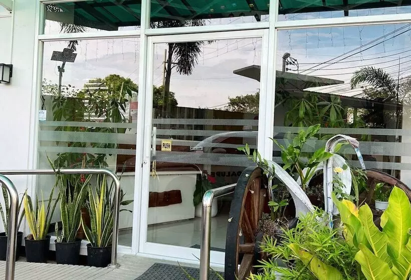 Hotelli Guadalupe Inn Iloilo
