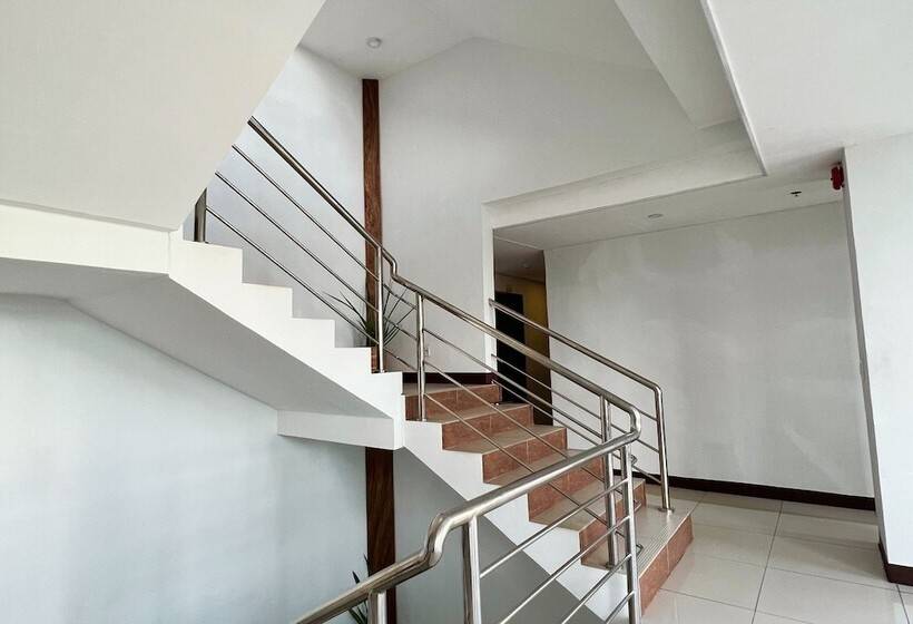 Отель Guadalupe Inn Iloilo