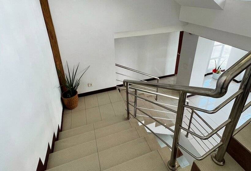 Отель Guadalupe Inn Iloilo