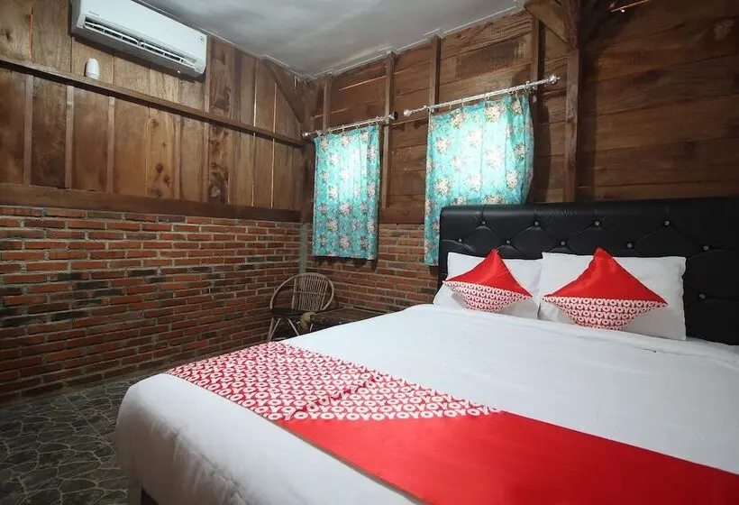 هتل Oyo 2779 Villa Gardenia Syariah