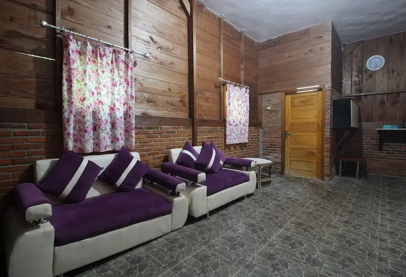 هتل Oyo 2779 Villa Gardenia Syariah