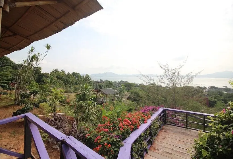 هتل Oyo 2779 Villa Gardenia Syariah
