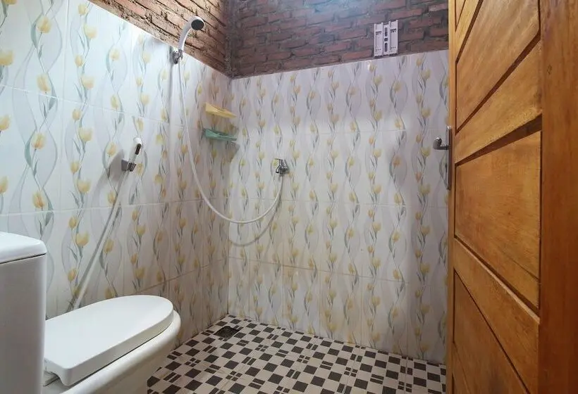 هتل Oyo 2779 Villa Gardenia Syariah