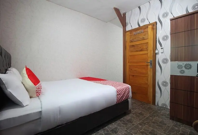 هتل Oyo 2779 Villa Gardenia Syariah