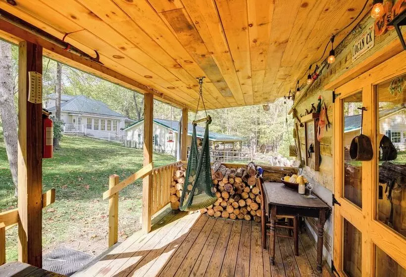 9 Mi To Creeper Trail: Woodsy Abingdon Cabin