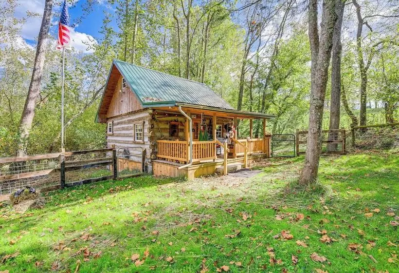 9 Mi To Creeper Trail: Woodsy Abingdon Cabin