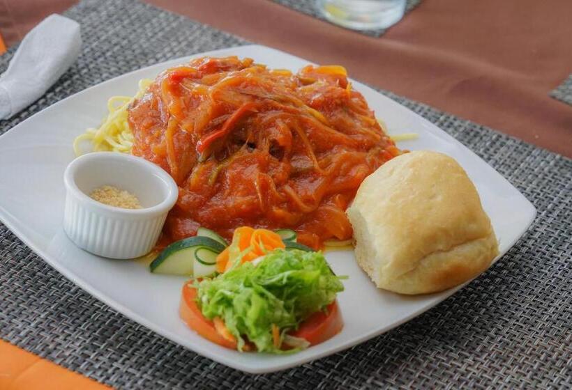 הוסטל Heliconias Rainforest Lodge