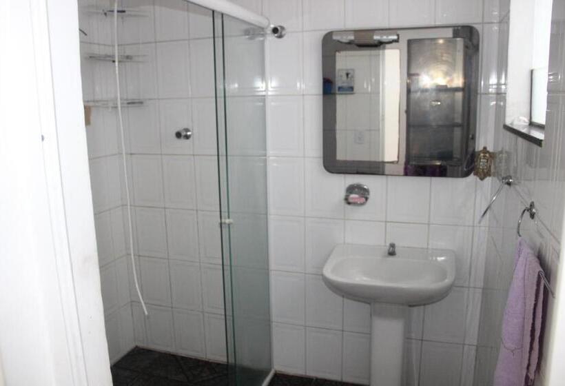 ユースホステル Tá Em Casa Peruíbe