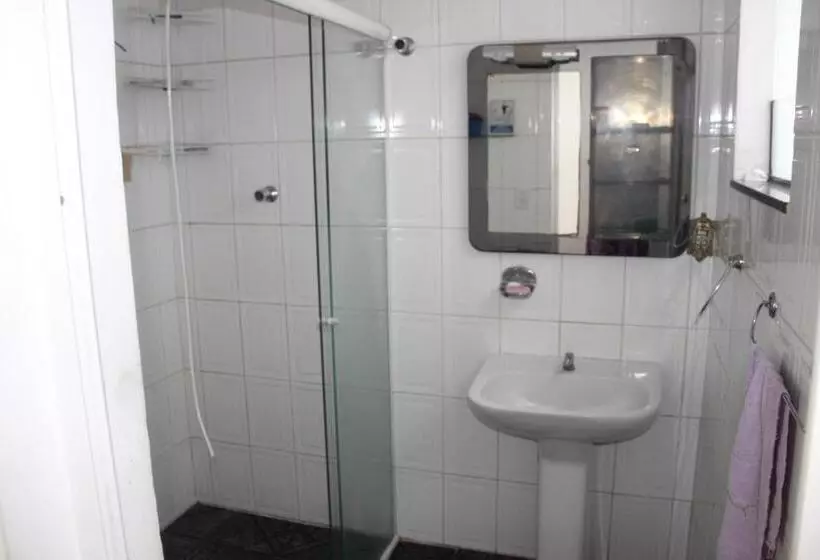 ユースホステル Tá Em Casa Peruíbe