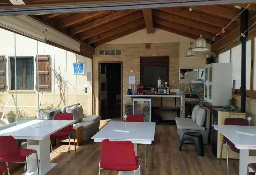 Aamiaismajoitus (B&B) Alojamientos Acá Y Allá