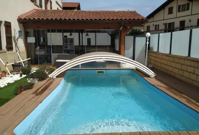 Aamiaismajoitus (B&B) Alojamientos Acá Y Allá