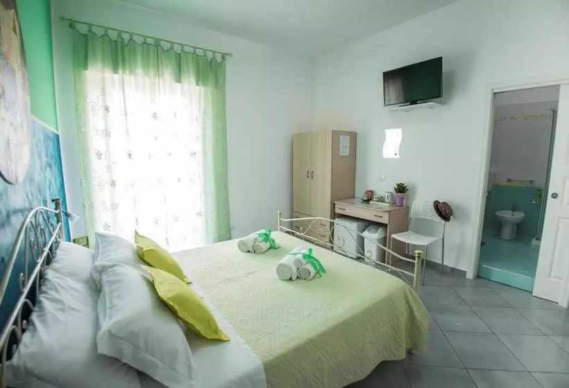 تختخواب و صبحانه L'angolo Di Laura Comfortable Rooms