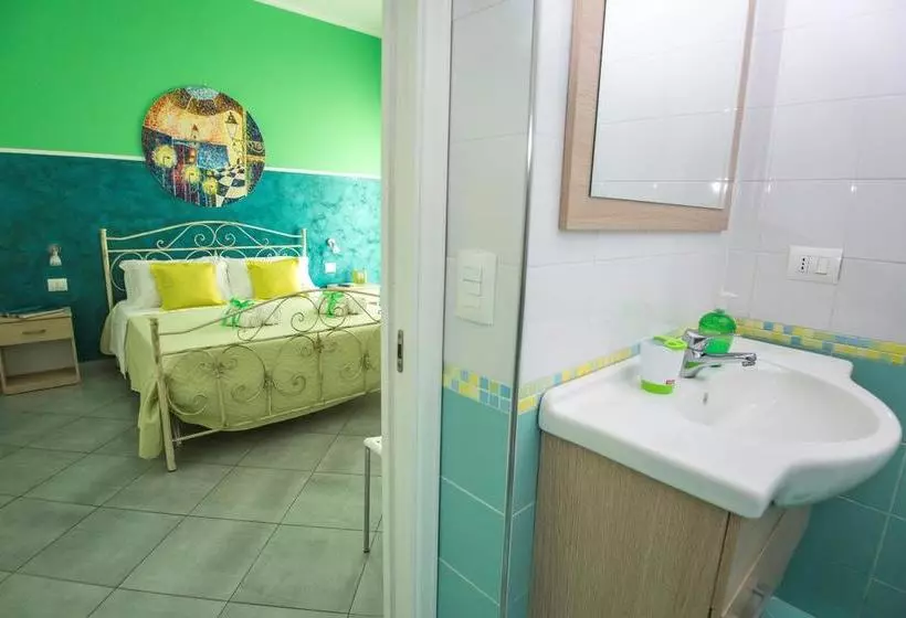 تختخواب و صبحانه L'angolo Di Laura Comfortable Rooms