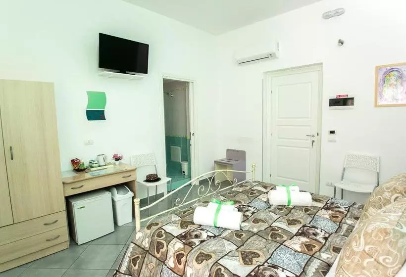 تختخواب و صبحانه L'angolo Di Laura Comfortable Rooms