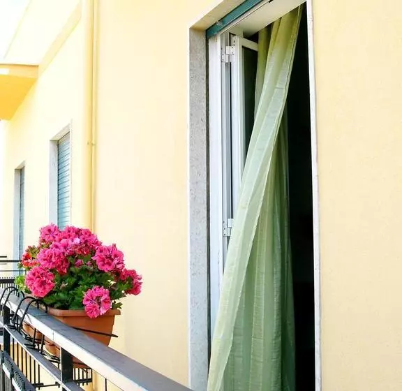 تختخواب و صبحانه L'angolo Di Laura Comfortable Rooms