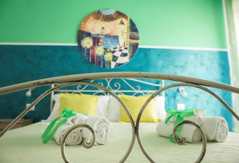 تختخواب و صبحانه L'angolo Di Laura Comfortable Rooms