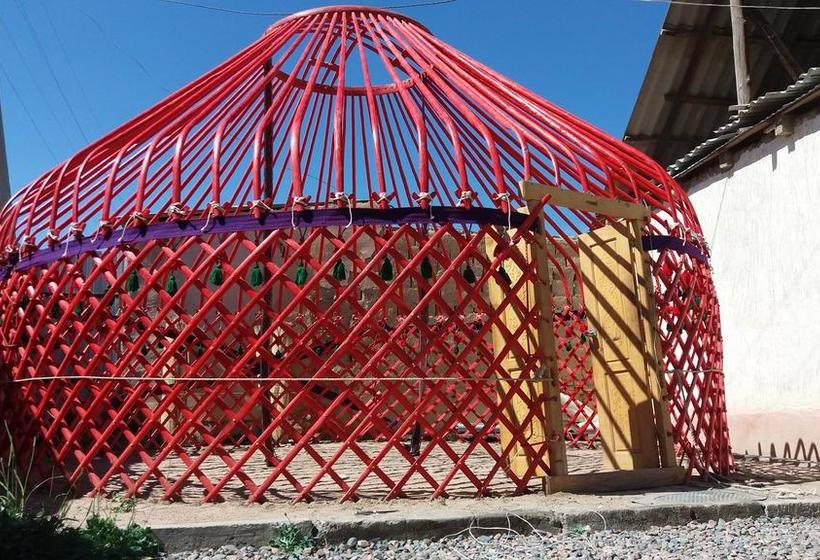 Happy Hostel In Kochkor