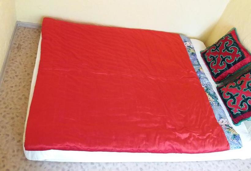 Happy Hostel In Kochkor