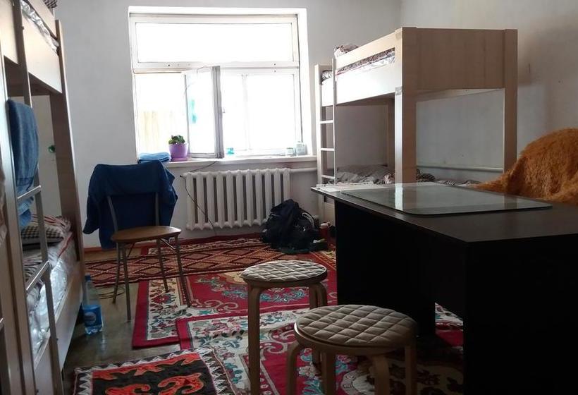 Happy Hostel In Kochkor