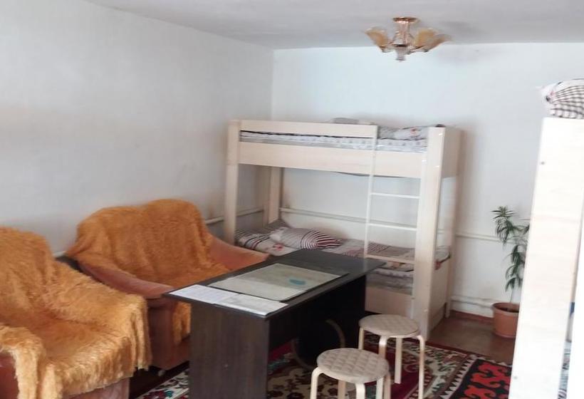 Happy Hostel In Kochkor