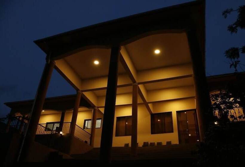 هتل Ankole Resort & Spa