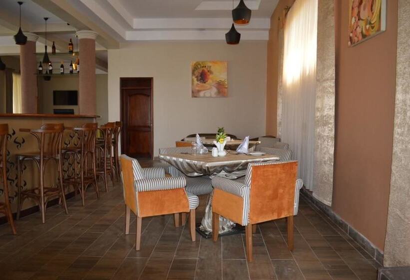 هتل Ankole Resort & Spa