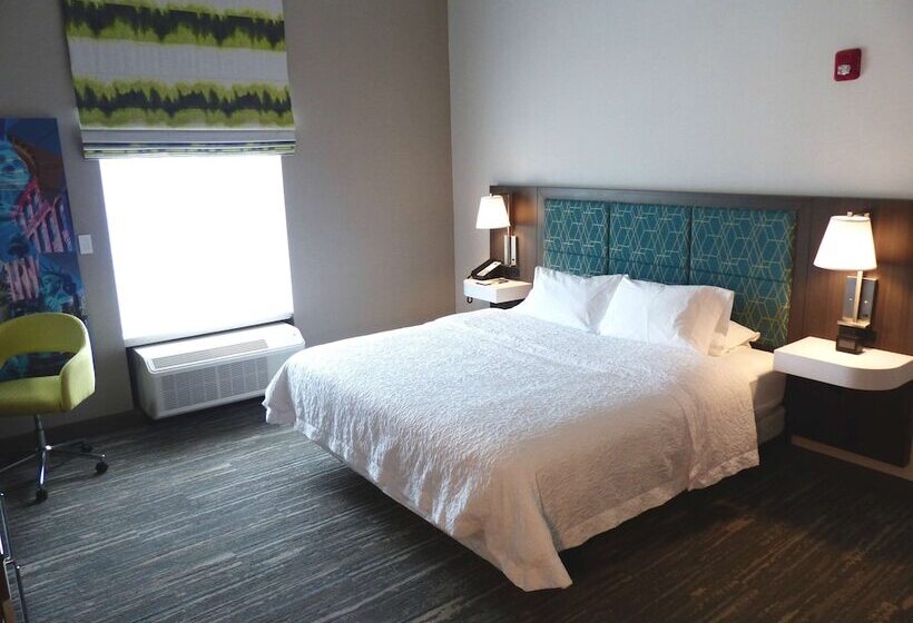 Отель Hampton Inn Paramus