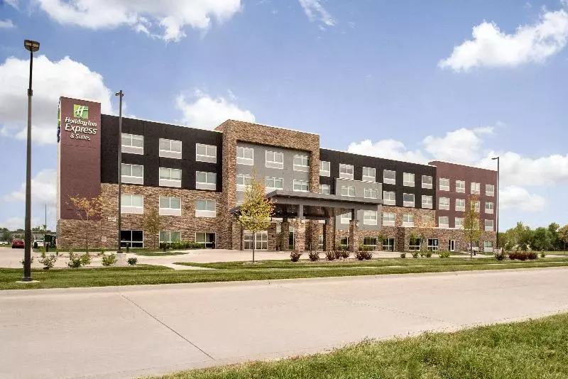 Hotelli Holiday Inn Express & Suites   West Des Moines   Jordan Creek, An Ihg