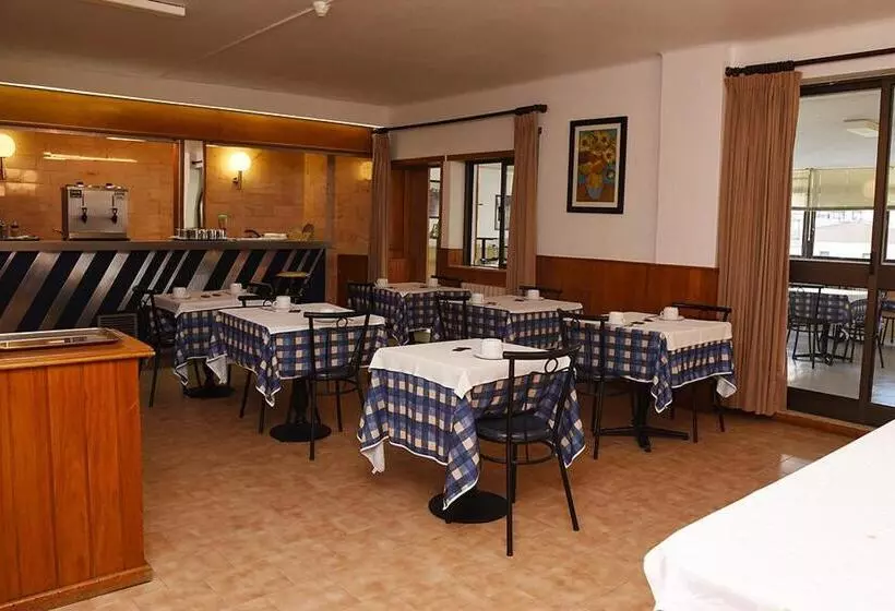 ホテル Val Flores