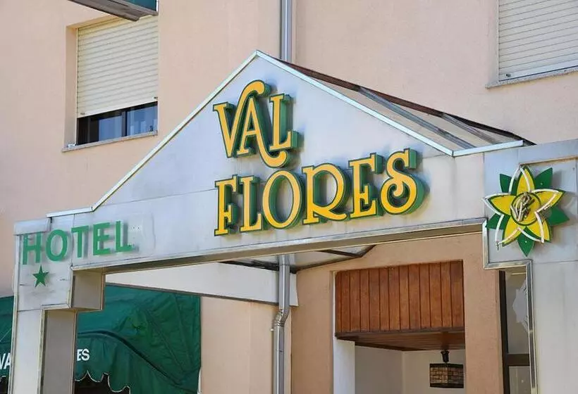 ホテル Val Flores