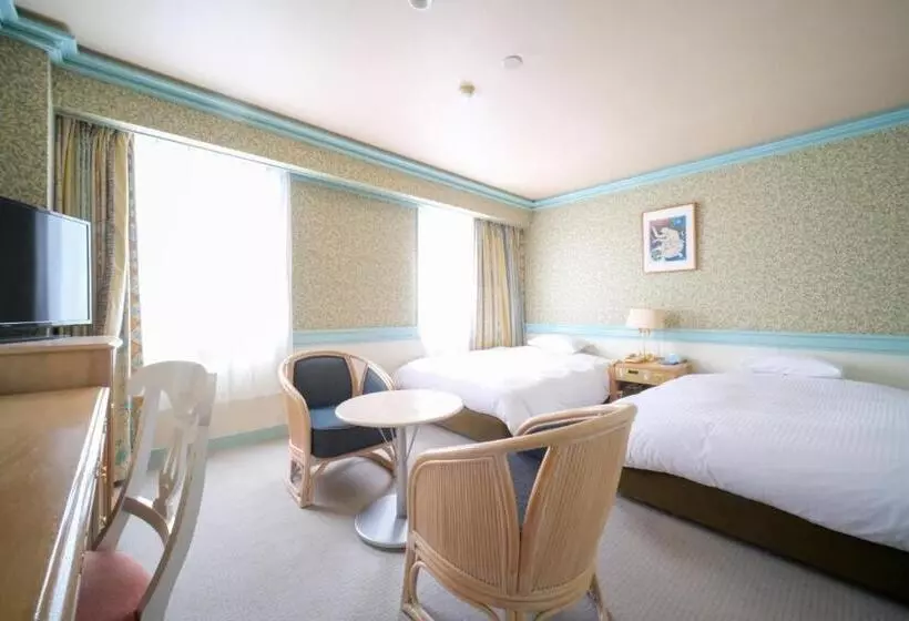 Hotelli Yuzawa Royal