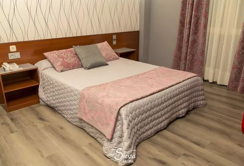 モーテル La Siesta