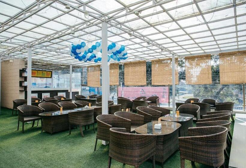 تختخواب و صبحانه Oyo 118 Gangaur Regency Boutique