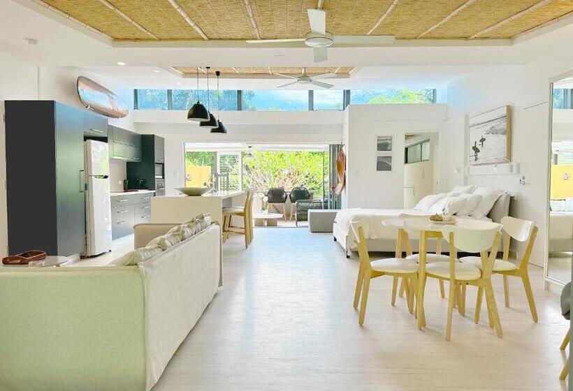 Driftwood Villa S Scotts Head