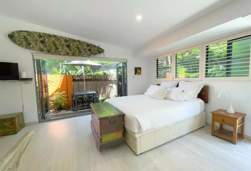 Driftwood Villa S   Scotts Head