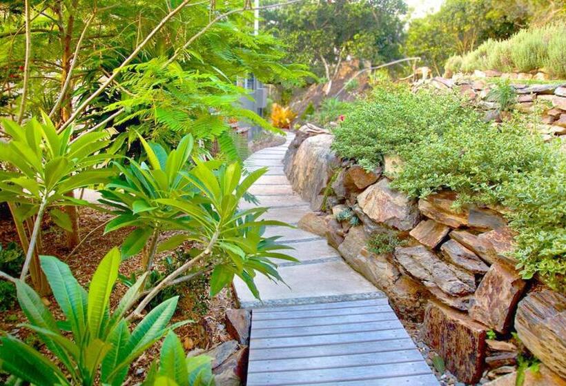 Driftwood Villa S Scotts Head