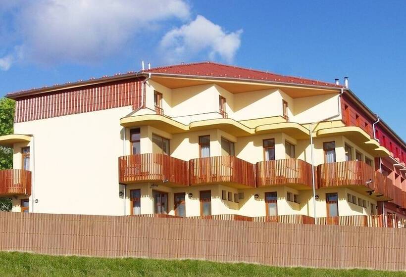 Apartmánový Wellness Garni Hotel Relax