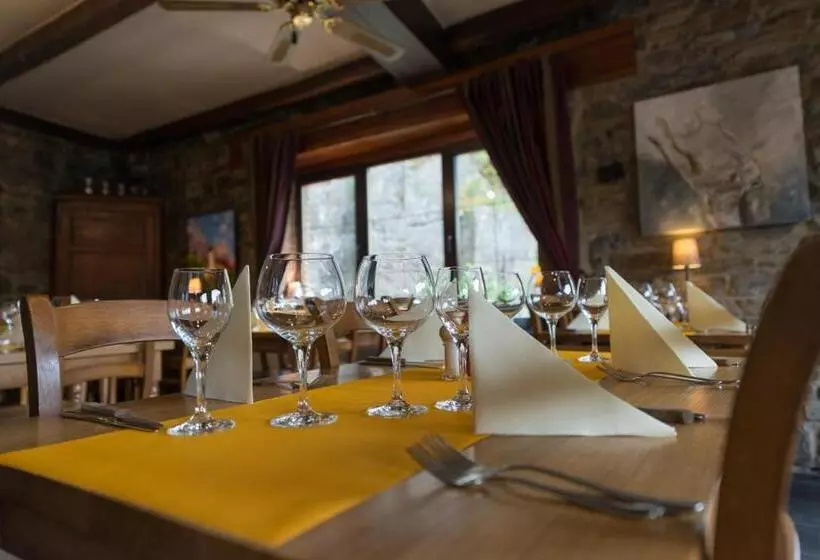 Hotelli Auberge De La Lesse