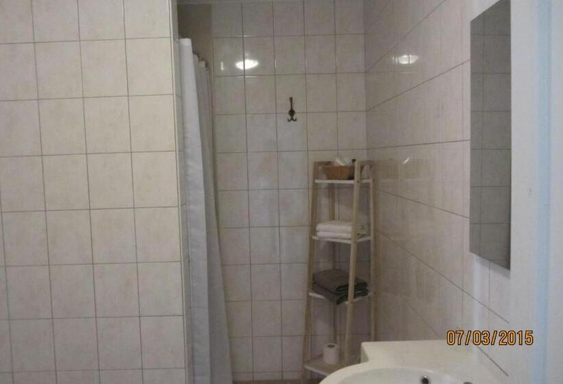 هتل Auberge De La Lesse