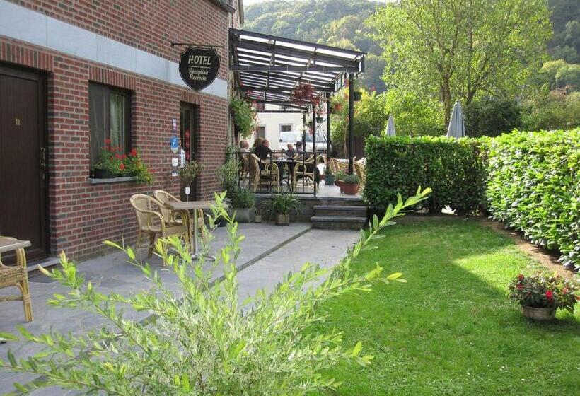 هتل Auberge De La Lesse