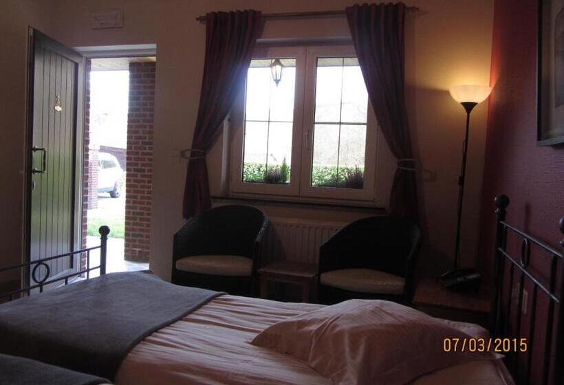 هتل Auberge De La Lesse