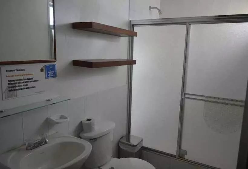 Hotelli Casa Kolping Quito