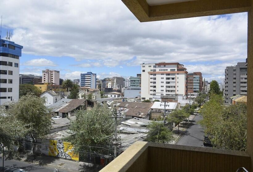 فندق Casa Kolping Quito