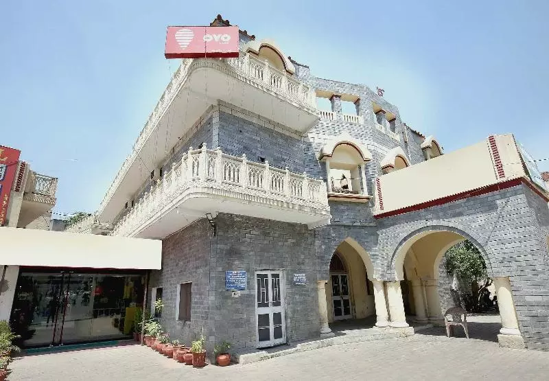 ホテル O Rajmahal
