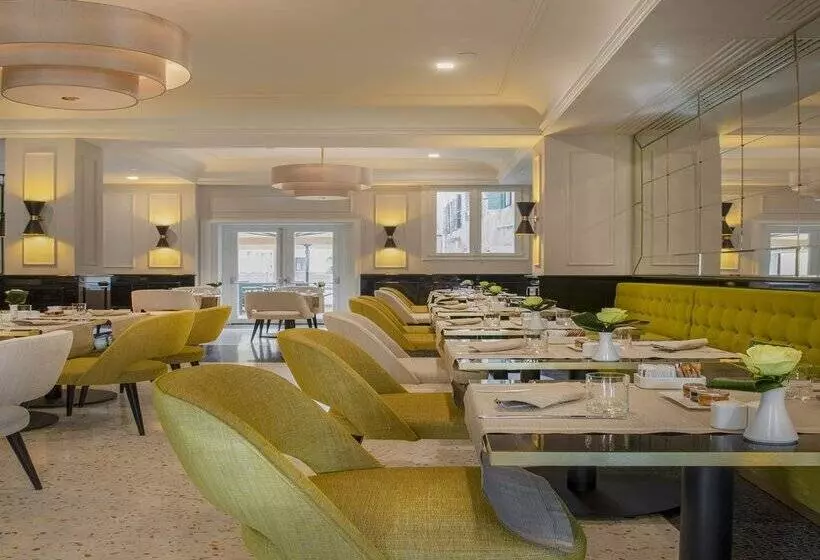 ホテル H10 Palazzo Canova