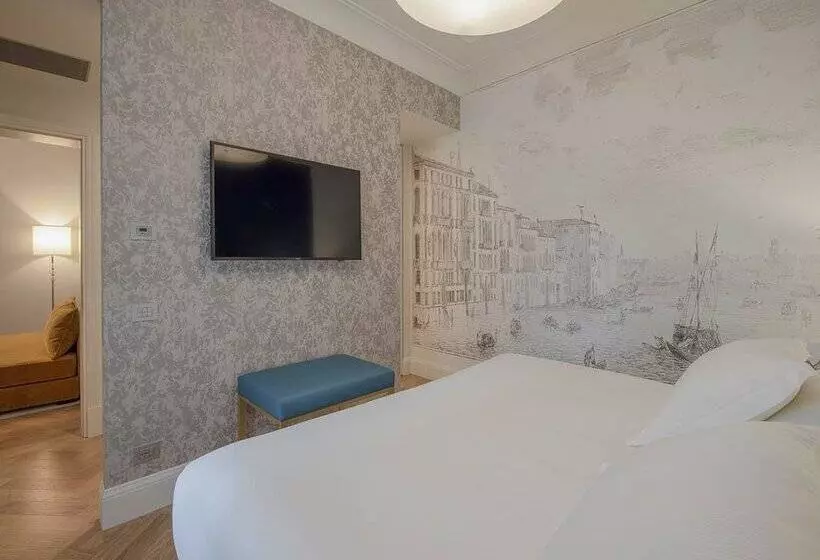 ホテル H10 Palazzo Canova