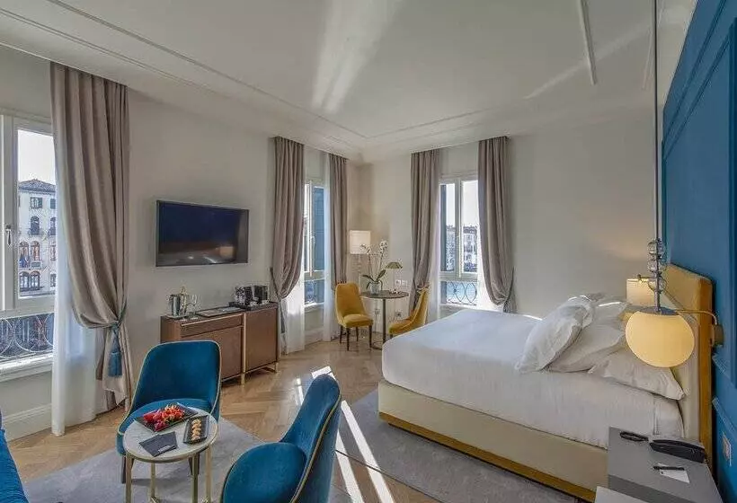 ホテル H10 Palazzo Canova