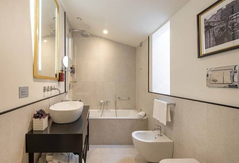 فندق H10 Palazzo Canova