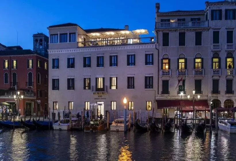 ホテル H10 Palazzo Canova