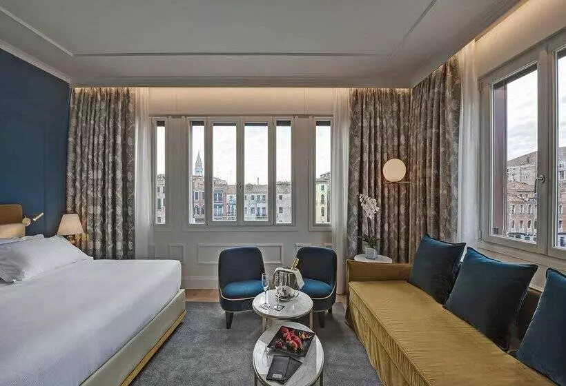 ホテル H10 Palazzo Canova